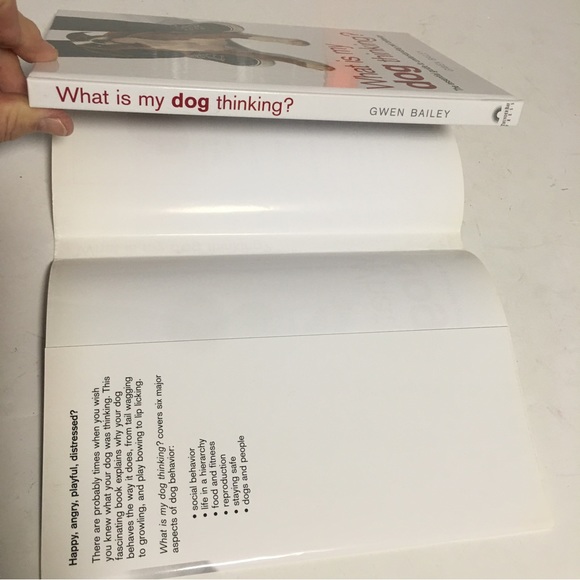 Book What is my dog thinking? The essential guide to pet behavior Gwen B… - Picture 7 of 11